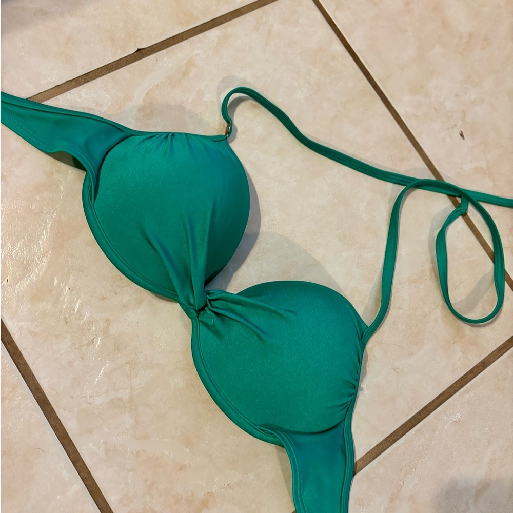 Victoria’s Secret Women’s Bikini Top